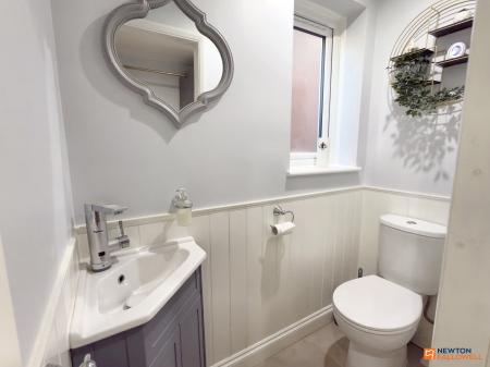 4 bedroom Detached house for sale in Chapel Street, Ibstock, LE67