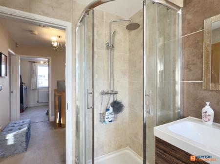 4 bedroom Detached house for sale in Chapel Street, Ibstock, LE67