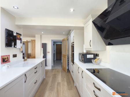 4 bedroom Detached house for sale in Chapel Street, Ibstock, LE67