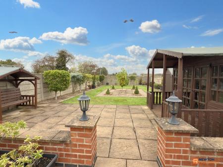 2 bedroom Bungalow for sale in Clover Place, Thringstone, LE67