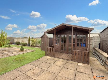 2 bedroom Bungalow for sale in Clover Place, Thringstone, LE67