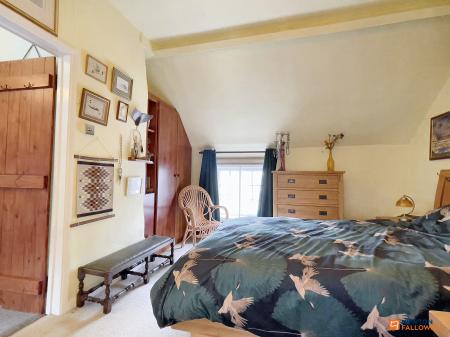 3 bedroom Cottage for sale in Cross Green, Rothley, LE7