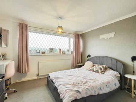 3 bedroom Semi-detached house for sale in Douglas Drive, Ibstock, LE67