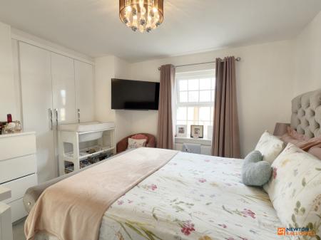 3 bedroom Detached house for sale in Glynn Street, Hugglescote, LE67