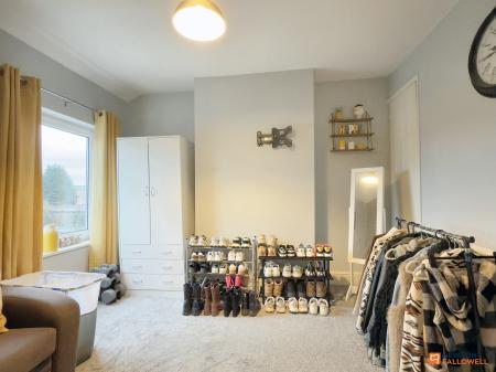 2 bedroom Terraced House for sale in Grange Road, Hugglescote, LE67