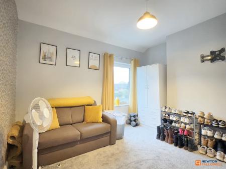 2 bedroom Terraced House for sale in Grange Road, Hugglescote, LE67