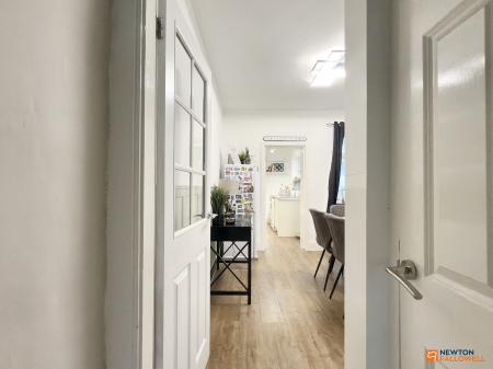 2 bedroom Terraced House for sale in Grange Road, Hugglescote, LE67
