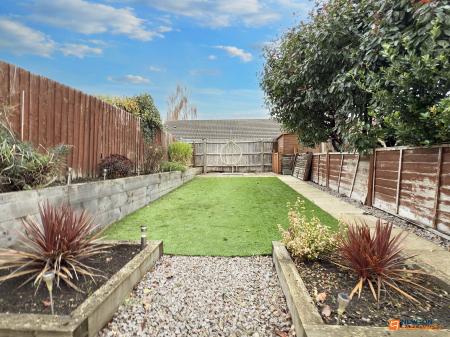 2 bedroom Terraced House for sale in Grange Road, Hugglescote, LE67