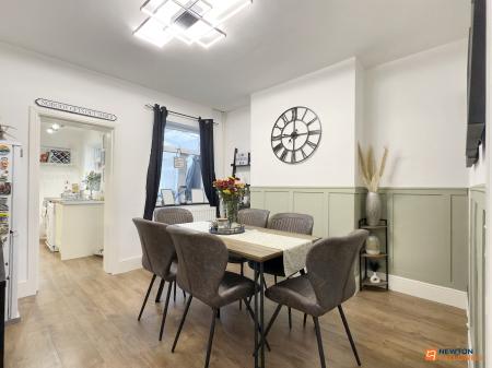 2 bedroom Terraced House for sale in Grange Road, Hugglescote, LE67