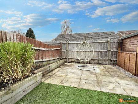 2 bedroom Terraced House for sale in Grange Road, Hugglescote, LE67