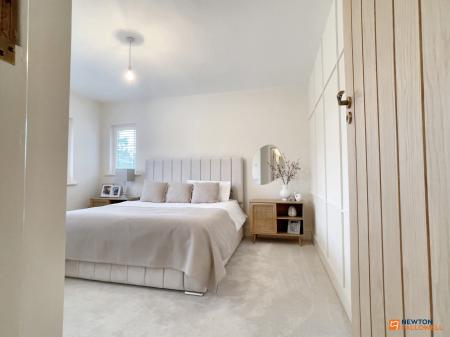 4 bedroom Detached house for sale in Greenhill Road, Coalville, LE67