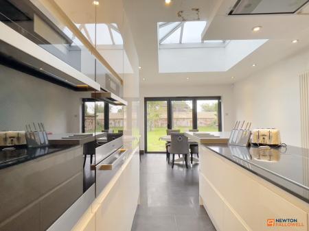 4 bedroom Detached house for sale in Greenhill Road, Coalville, LE67