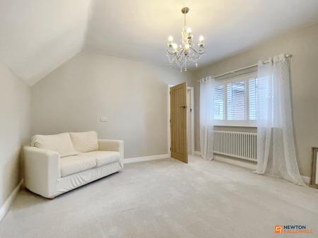 4 bedroom Detached house for sale in Greenhill Road, Coalville, LE67