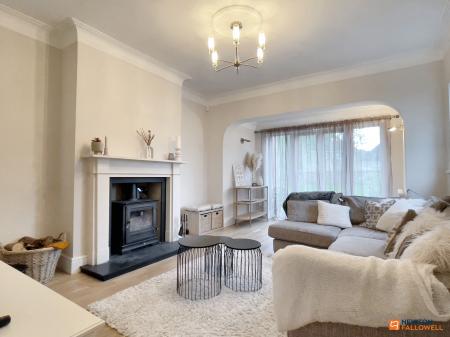 4 bedroom Detached house for sale in Greenhill Road, Coalville, LE67