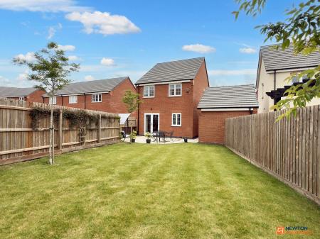 3 bedroom Detached house for sale in Kirkby Place, Mountsorrel, LE12
