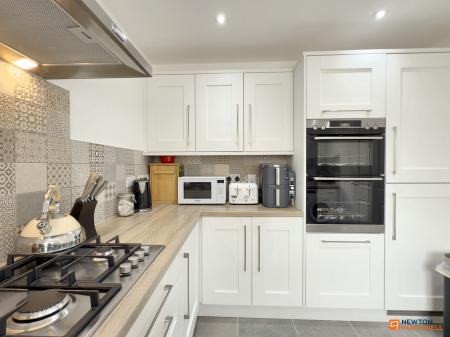 3 bedroom Detached house for sale in Kirkby Place, Mountsorrel, LE12