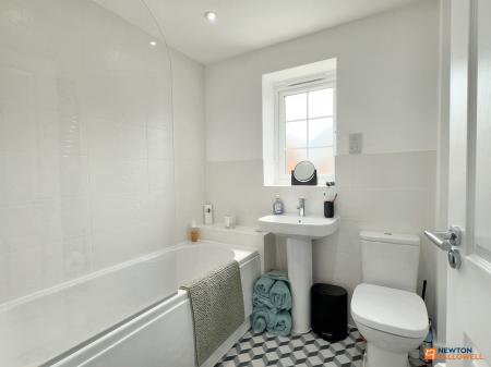 3 bedroom Detached house for sale in Kirkby Place, Mountsorrel, LE12