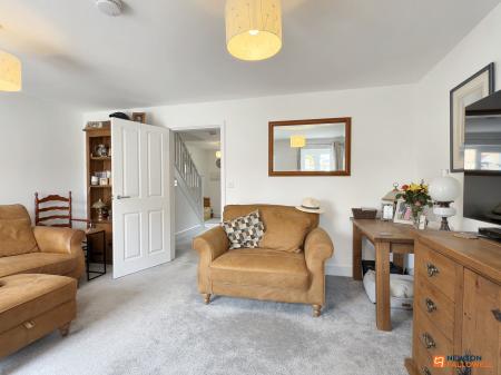 3 bedroom Detached house for sale in Kirkby Place, Mountsorrel, LE12