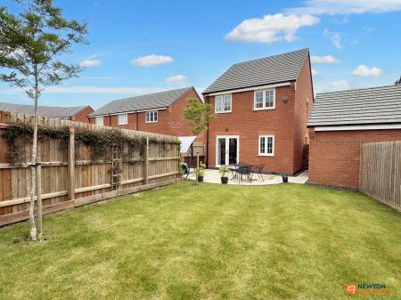 3 bedroom Detached house for sale in Kirkby Place, Mountsorrel, LE12