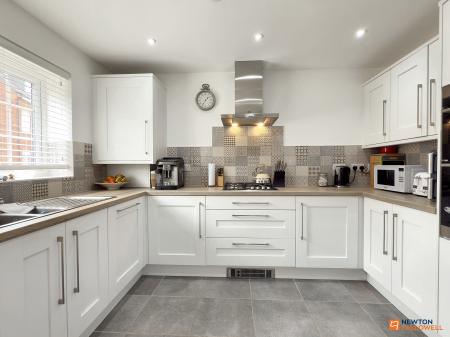 3 bedroom Detached house for sale in Kirkby Place, Mountsorrel, LE12