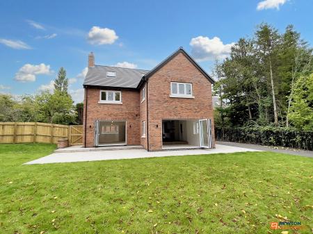 5 bedroom Detached house for sale in Langsmead Place, Coalville, LE67