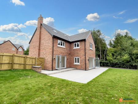 5 bedroom Detached house for sale in Langsmead Place, Coalville, LE67