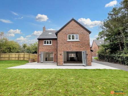 5 bedroom Detached house for sale in Langsmead Place, Coalville, LE67