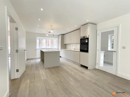 5 bedroom Detached house for sale in Langsmead Place, Coalville, LE67