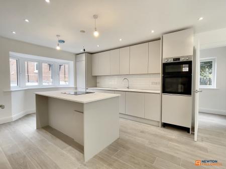 5 bedroom Detached house for sale in Langsmead Place, Coalville, LE67