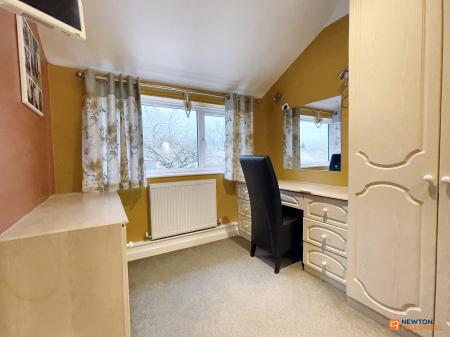 4 bedroom Detached house for sale in Oakham Drive, Coalville, LE67