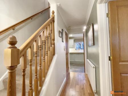 4 bedroom Detached house for sale in Oakham Drive, Coalville, LE67