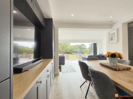 5 bedroom Detached house for sale in Station Hill, Swannington, LE67