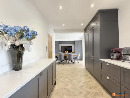 5 bedroom Detached house for sale in Station Hill, Swannington, LE67