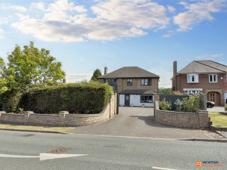 5 bedroom Detached house for sale in Station Hill, Swannington, LE67