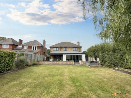 5 bedroom Detached house for sale in Station Hill, Swannington, LE67