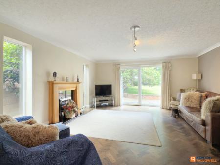 4 bedroom Detached house for sale in Station Road, Ibstock, LE67