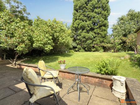 4 bedroom Detached house for sale in Station Road, Ibstock, LE67