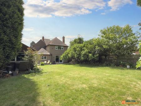 4 bedroom Detached house for sale in Station Road, Ibstock, LE67