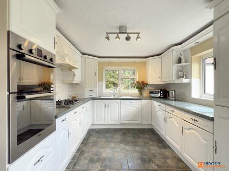 4 bedroom Detached house for sale in Station Road, Ibstock, LE67