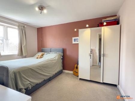 4 bedroom Semi-detached house for sale in Usbourne Way, Ibstock, LE67