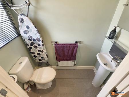 4 bedroom Semi-detached house for sale in Usbourne Way, Ibstock, LE67