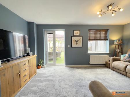 4 bedroom Semi-detached house for sale in Usbourne Way, Ibstock, LE67