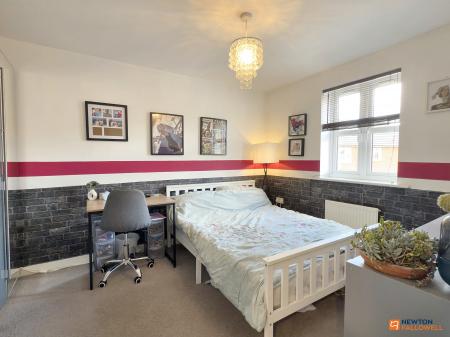 4 bedroom Semi-detached house for sale in Usbourne Way, Ibstock, LE67