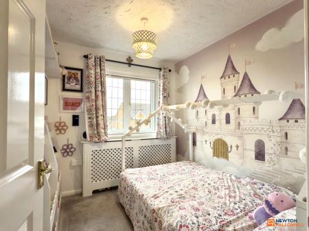 3 bedroom Detached house for sale in Battleflat Drive, Ellistown, LE67