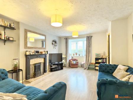 3 bedroom Detached house for sale in Battleflat Drive, Ellistown, LE67