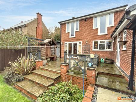 3 bedroom Detached house for sale in Hermitage Road, Whitwick, LE67
