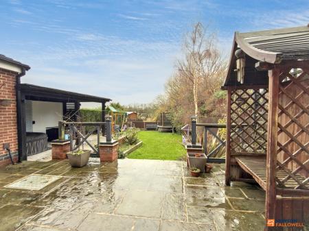 3 bedroom Detached house for sale in Hermitage Road, Whitwick, LE67