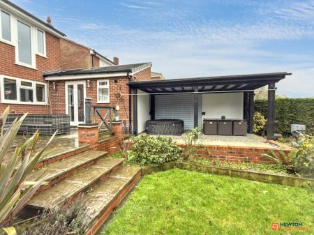 3 bedroom Detached house for sale in Hermitage Road, Whitwick, LE67