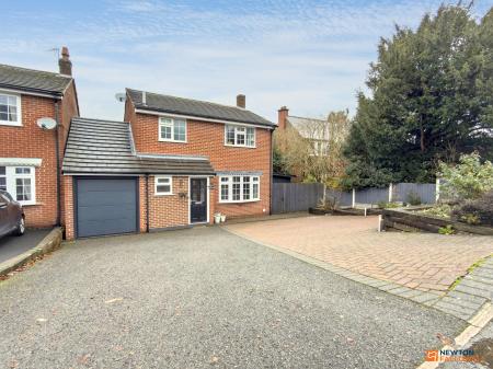 3 bedroom Detached house for sale in Hermitage Road, Whitwick, LE67