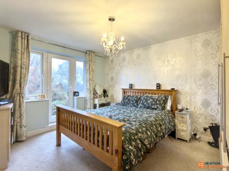 3 bedroom Detached house for sale in Hermitage Road, Whitwick, LE67